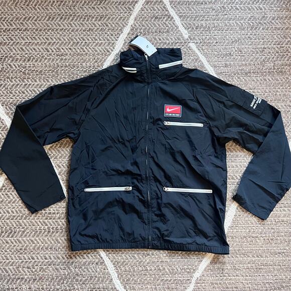 Nike Lightweight jacket Sz M FB7263-010 - Picture 1 of 7